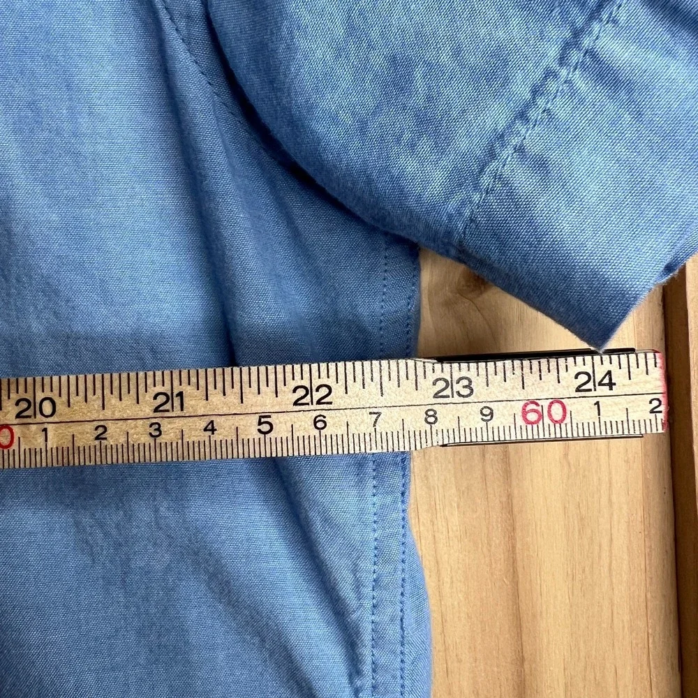 Tommy Hilfiger Men's XL Custom Fit Blue Oxford Short Sleeve‎ Button Up Shirt